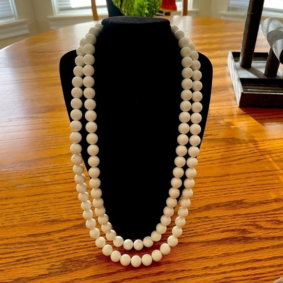 Multi Strand Vintage Necklace Bridal White Classic Timeless - Picture 4 of 5